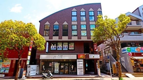 workpit仲町台店の建物外観